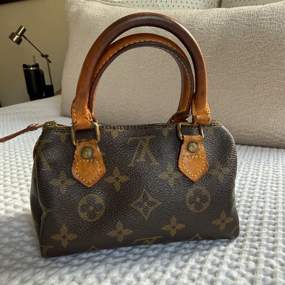 Vintage Louis Vuitton Mini Speedy - Picture 3 of 16